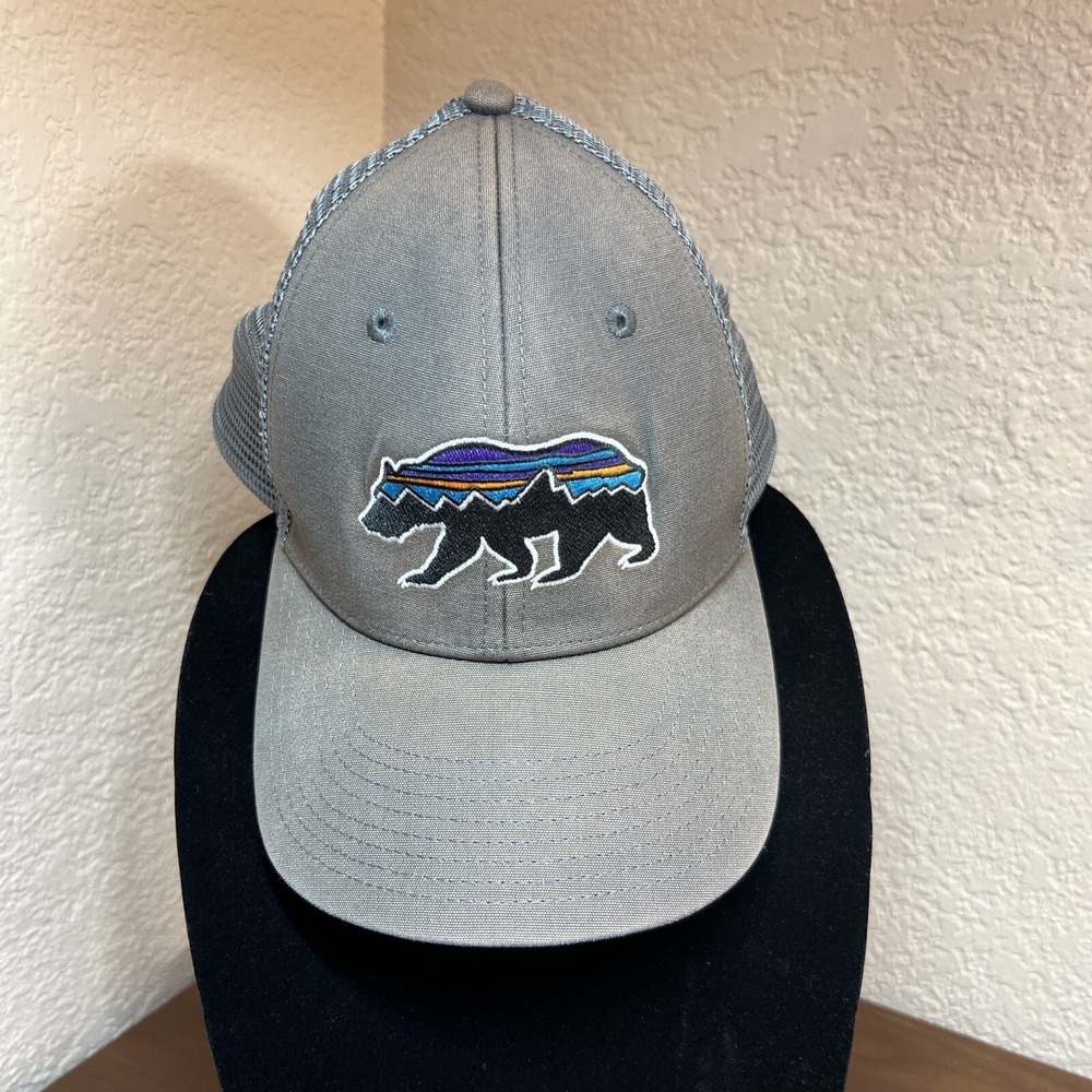 Patagonia Bear Embroidered One Size Snapback Hat Gray Mesh Trucker Clean